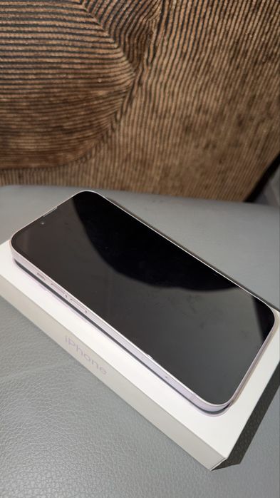 Срочно продаю iPhone 14 на 128 ГБ,