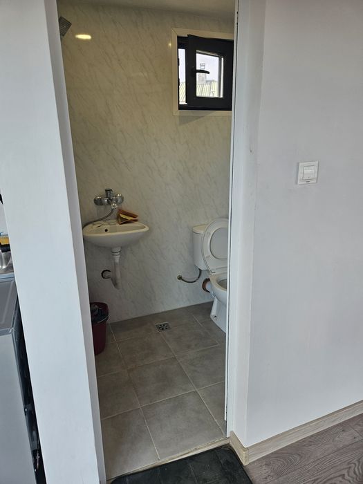 Паркинг Склад УПИ   1700.кв.м с офис 26.кв.м.