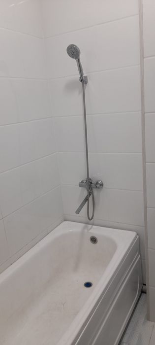 Uy sotiladi 2 xonali remont bo'lgan yangi uy telfonda gapla