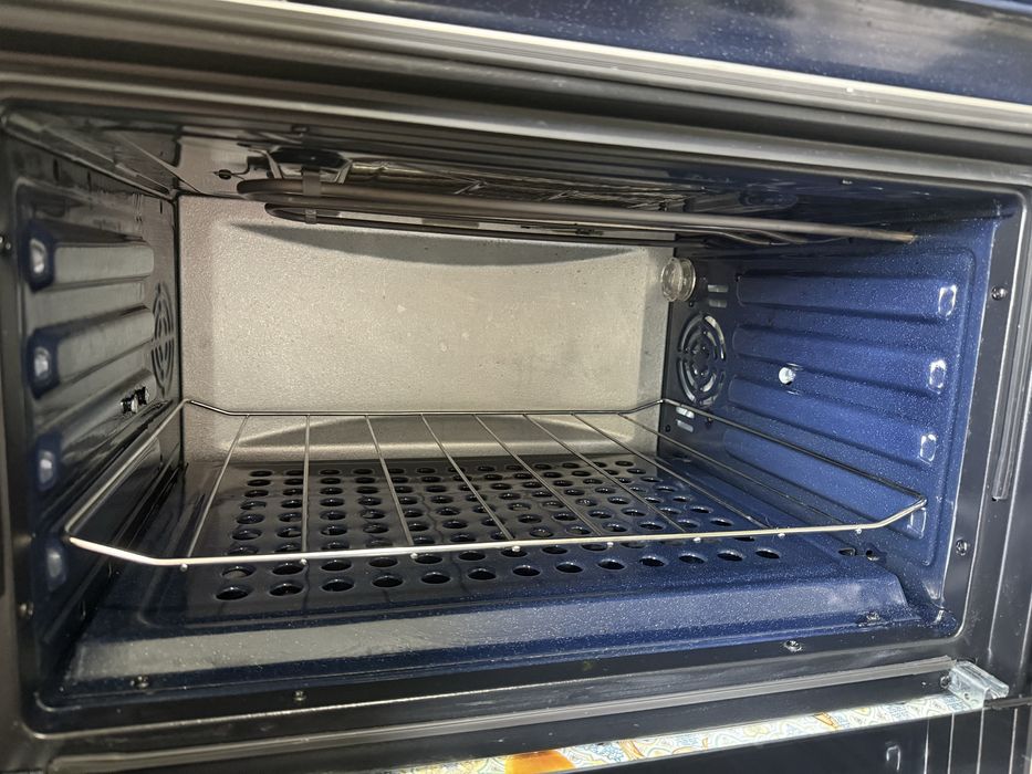 Продам мини печь электрическую