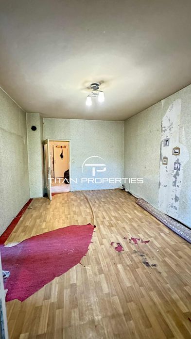 Продава се Тристаен апартамент в Пловдив, Южен - 76 кв.м за 1250 €/кв.м - Снимка #3