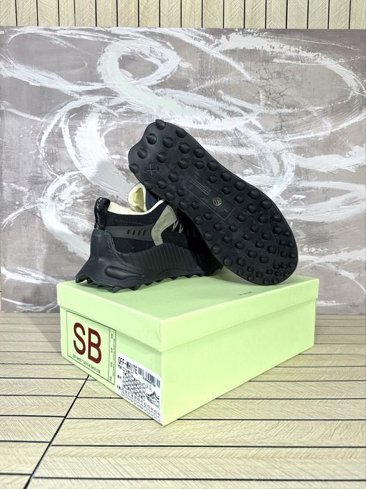 OFF-White Odsy 1000 Black