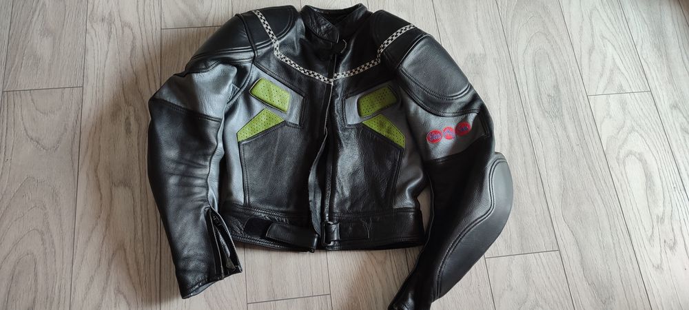 Costum moto piele naturala.