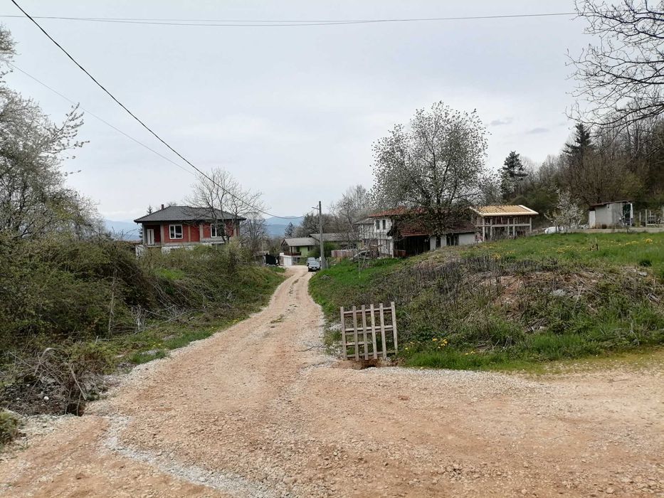 Парцел в Ботевград