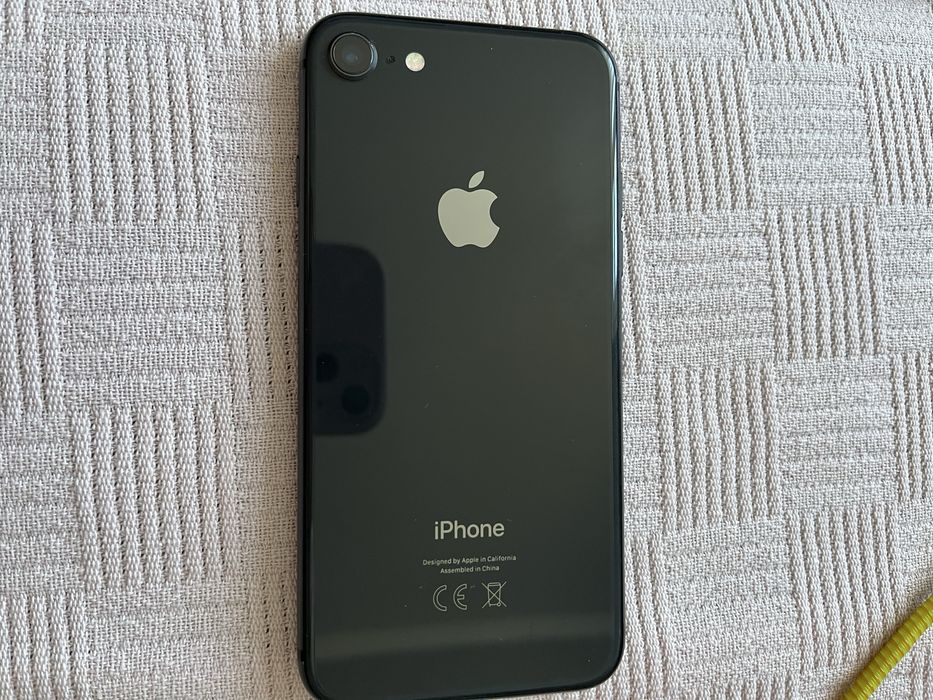 б/у iPhone 8 64 gb