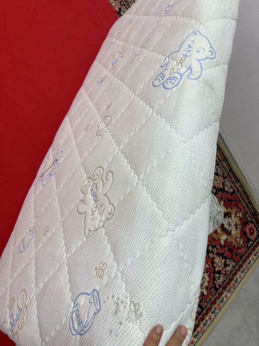Продам матрас для детской кроватки
