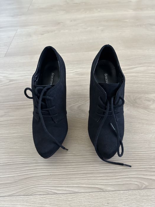 Botine damă, mărimea 37