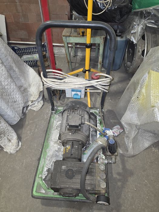 Pompa de spalat la 380 trifazica