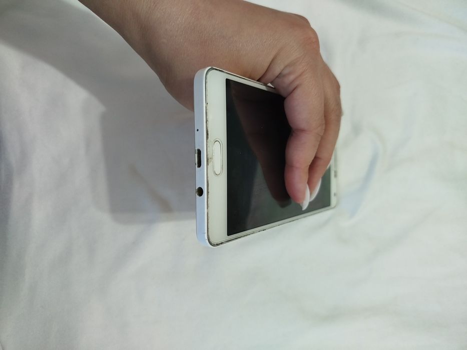 Продам Samsung Galaxy A7