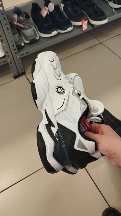 Продается новый Красовки