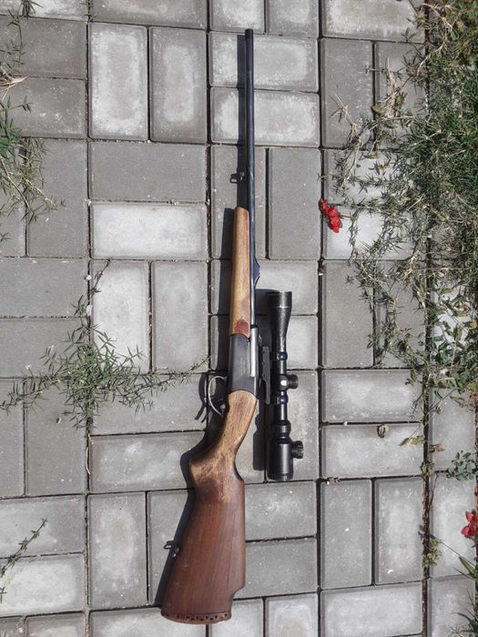 Продавам отличен Иж 18