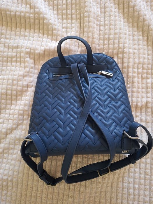 Дамска раница нова