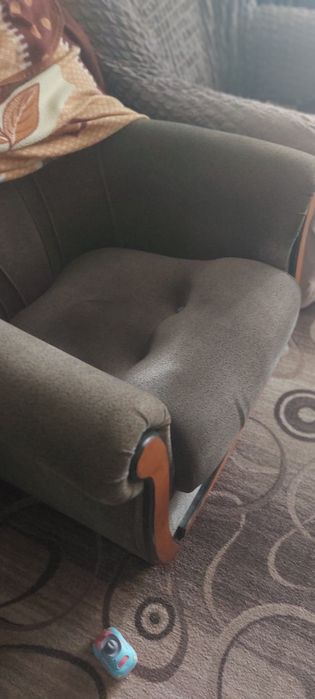 Даром 2 мягких кресла