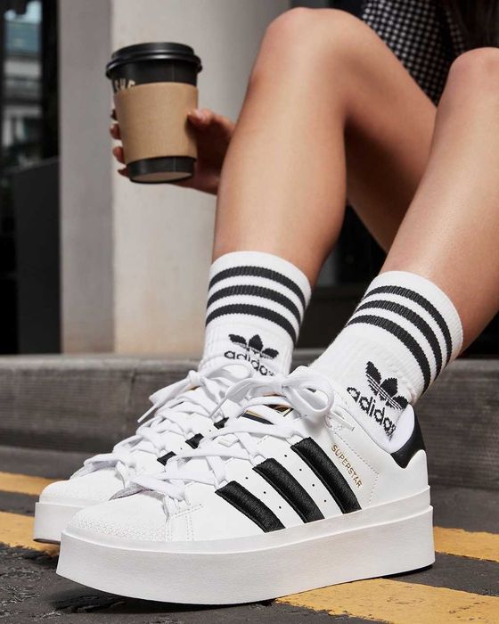 Оригинални дамски обувки ADIDAS SUPERSTAR BONEGA  размер  EU40