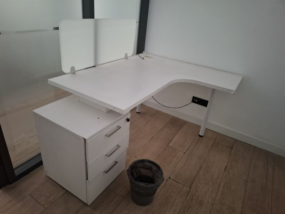 Офисные столы б/у