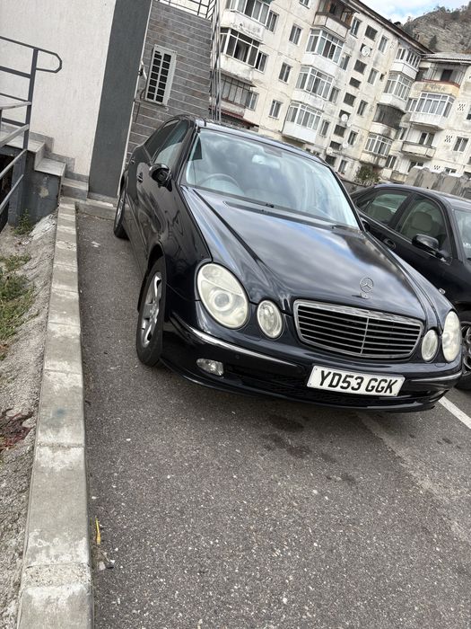 Mercedes E 320 bezina