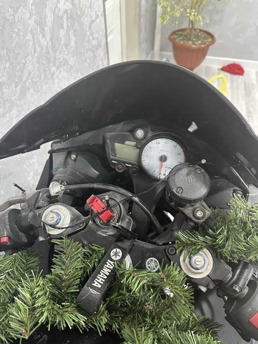 Yamaha R6 2004 год