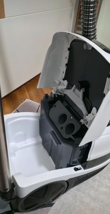 Aspirator cu spălare Bosch