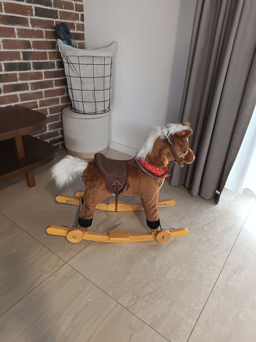 Căluț balansoar Moni