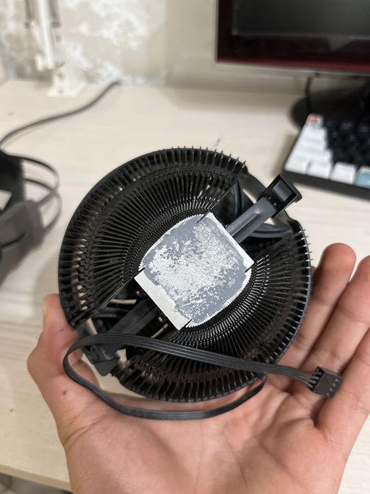 Кулер для процессора PCCooler E126MB чёрный