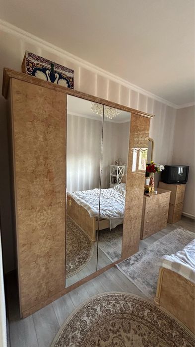 Спальный гарнитур