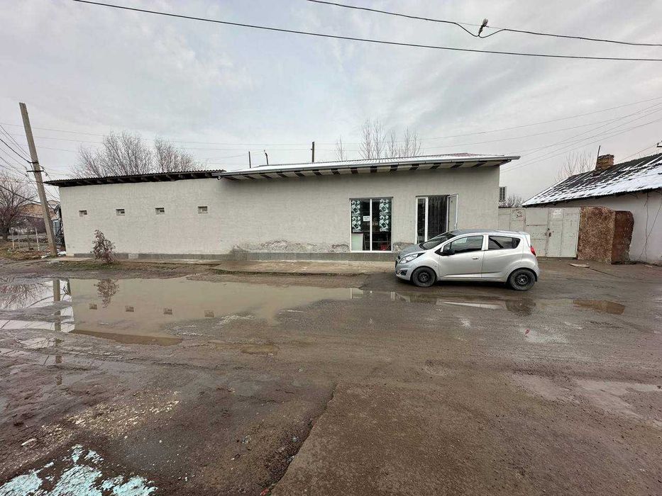 Яшаш учун шароити бор булган тайёр бизнес сотилади. 2 та хона уйи бор.