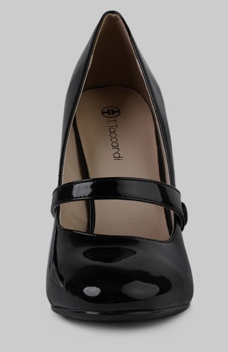 Черный каблуки лакированные