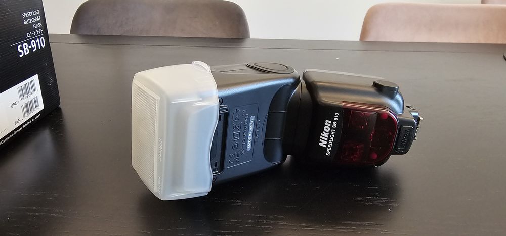 Nikon Speedlight SB-910 – перфектно състояние, пълен комплект
