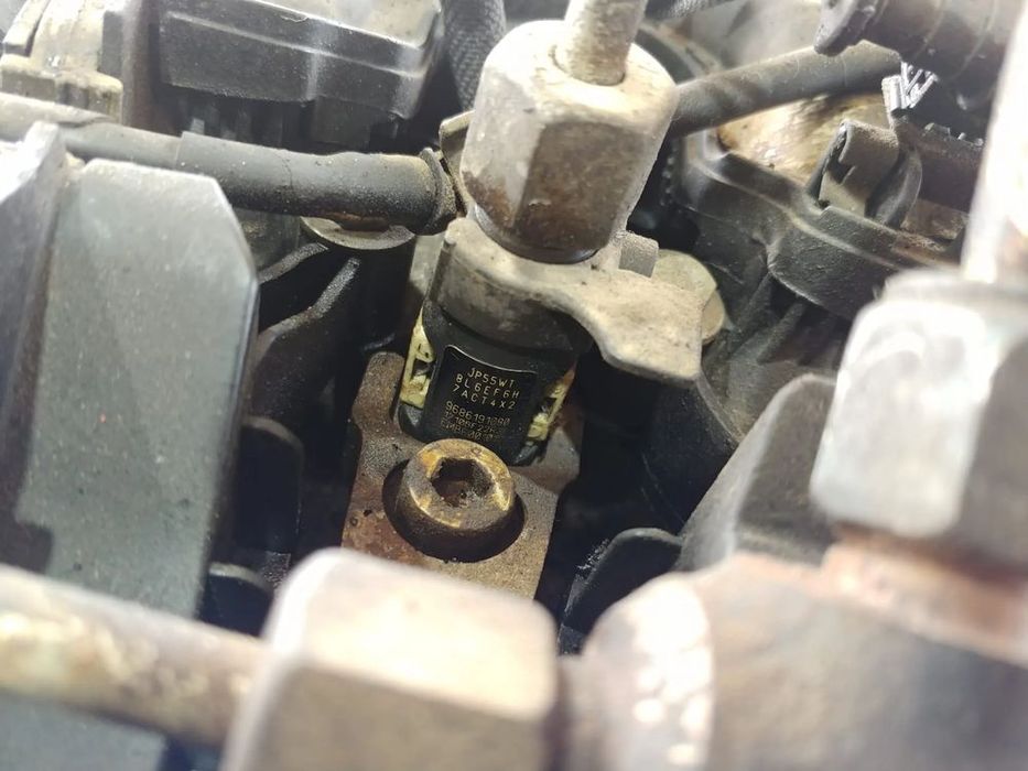 injector 2.0 tdci  ford c-max focus 3 kuga 2 mondeo mk4 galaxy s-max