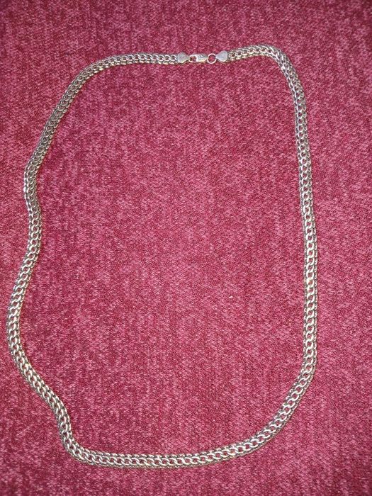 Серебряная цепь на шею