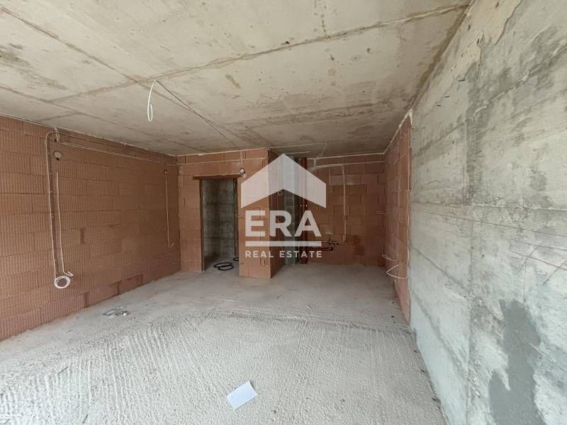 Продава се Двустаен апартамент в Белослав - 73 кв.м за 1162 €/кв.м - Снимка #2