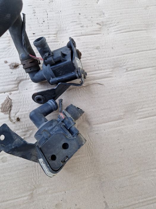 Pompa Recirculare Apa bmw f10 / f11 / f01 / f07