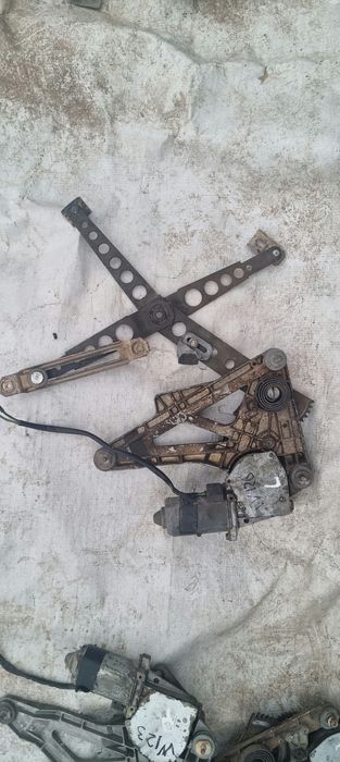 Продаю стеклоподъёмник w 123 w 126 w 124