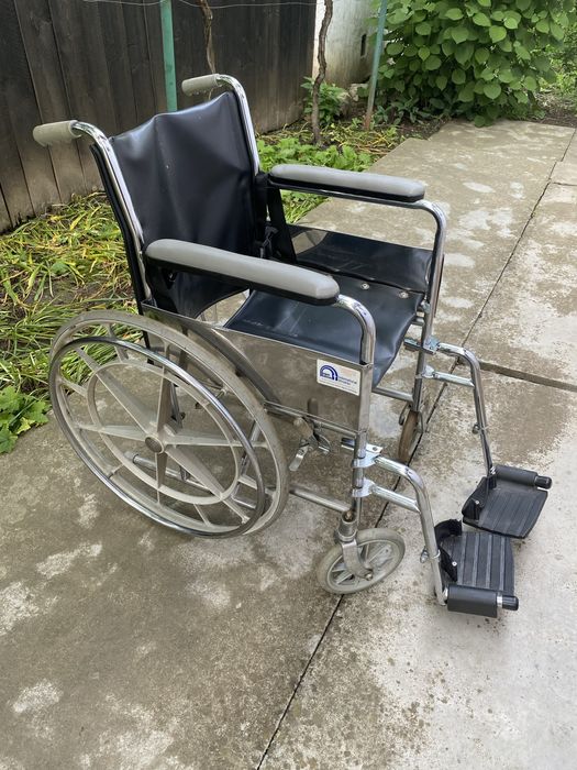Carucior persoane cu handicap