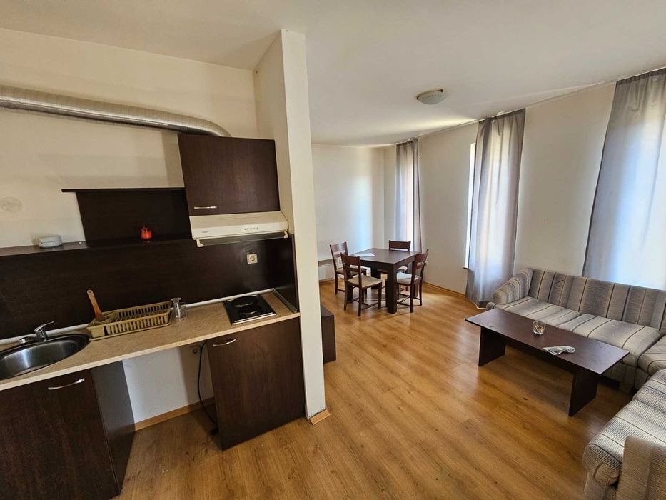 Дава се под наем Двустаен апартамент в Банско - 60 кв.м за 357 € - Снимка #1