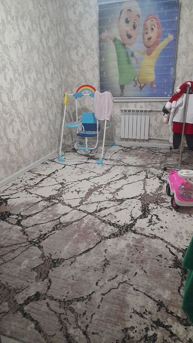 Srochna 3 xonalik uy sotiladi