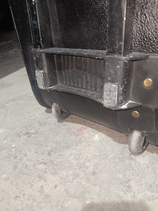 Срочно продам оригинал тележка сумка кожаный