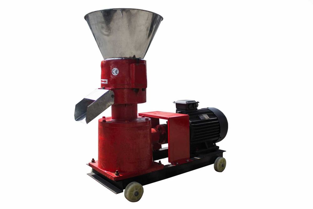 Granulator furaje KL-200 cu 3 matrite și motor inclus – Capacitate de producție. max. 300 kg/oră