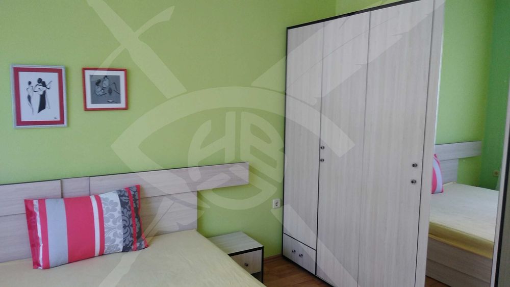 Дава се под наем Тристаен апартамент в Варна, Гръцка махала - 85 кв.м за 500 € - Снимка #3