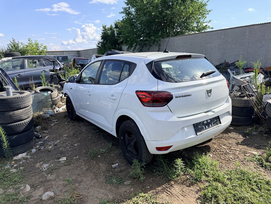 Dezmembrez dacia sandero 3, motor 1,0 sce