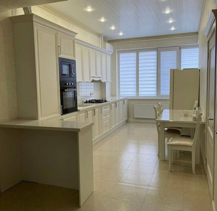 Создайте идеальную мебель на заказ для вашего дома
​
Мы — производ