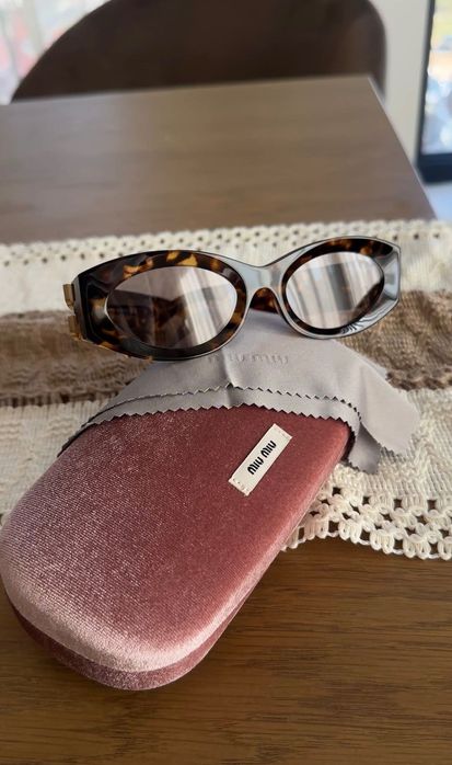 Нови слънчеви очила на Miu Miu