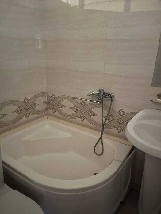 №3795.Сдается 4х-комнатная квартира Семейной паре.