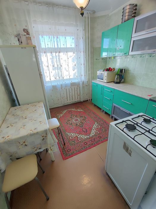 Продам 3 х комн квар. 6-87,  5 этаж.