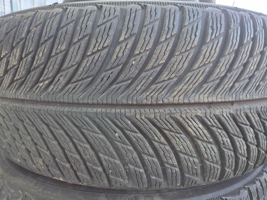 2 Anvelope de IARNA - 235/55/17 103V XL - Michelin Pilot Alpin 5 - CA NOI - DOT 2022 !