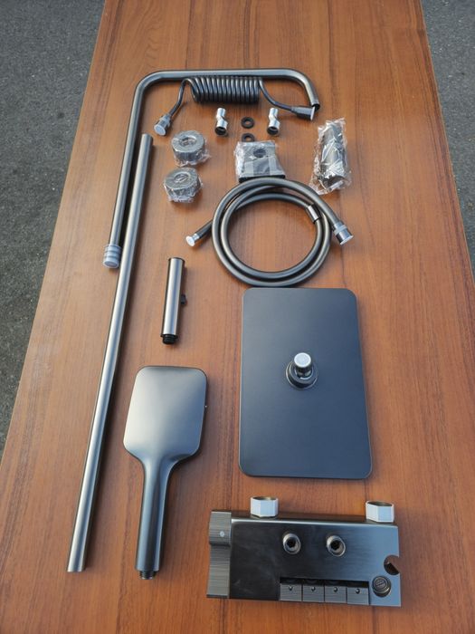 Душ система смесител баня с дисплей + аксесоари за баня