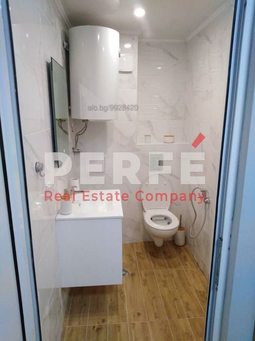 Дава се под наем Двустаен апартамент в Бургас, Център - 48 кв.м за 408 € - Снимка #6