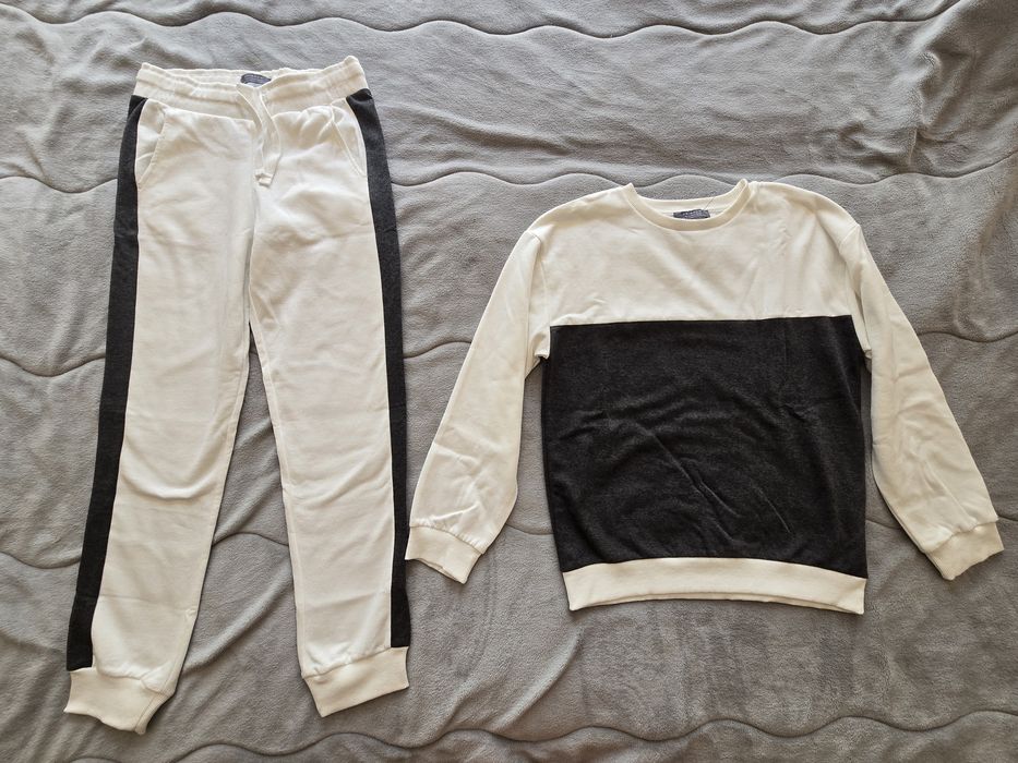 Спортен комплект долнище и блуза Primark 146см