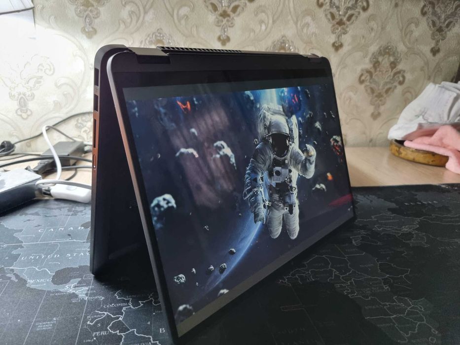 LENOVO FLEX 5i 14” x360 RAM: 8 GB DDR4 (4267 MHz), 512 GB NVMe M.2 SSD