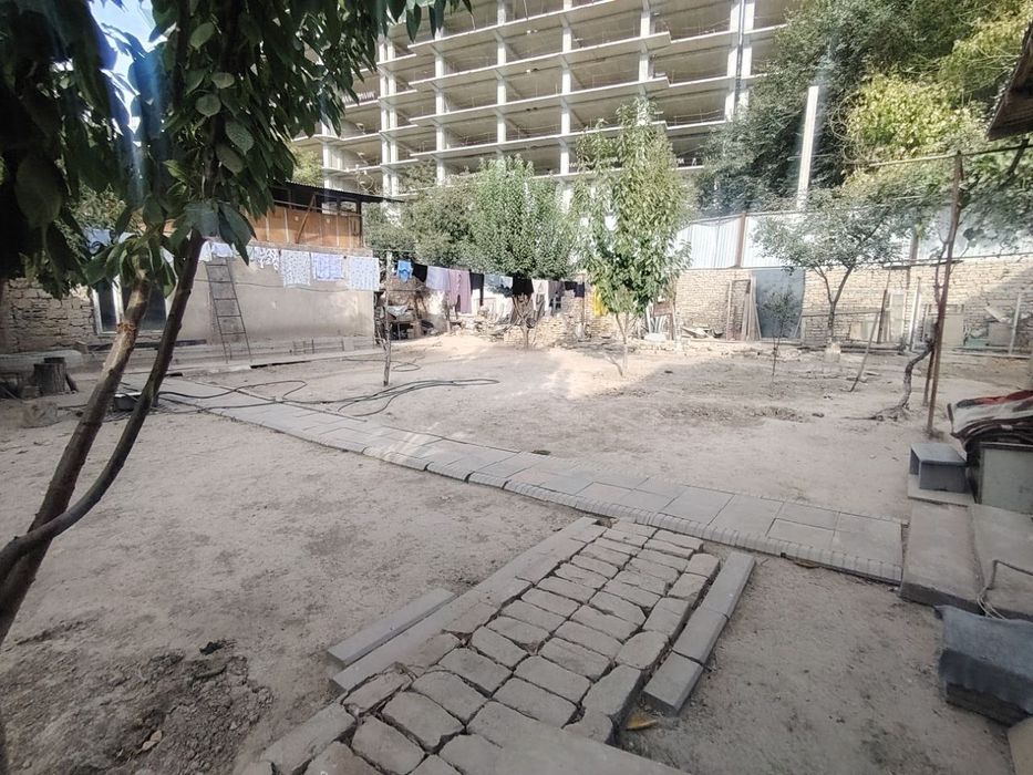 Земельный участок,дом